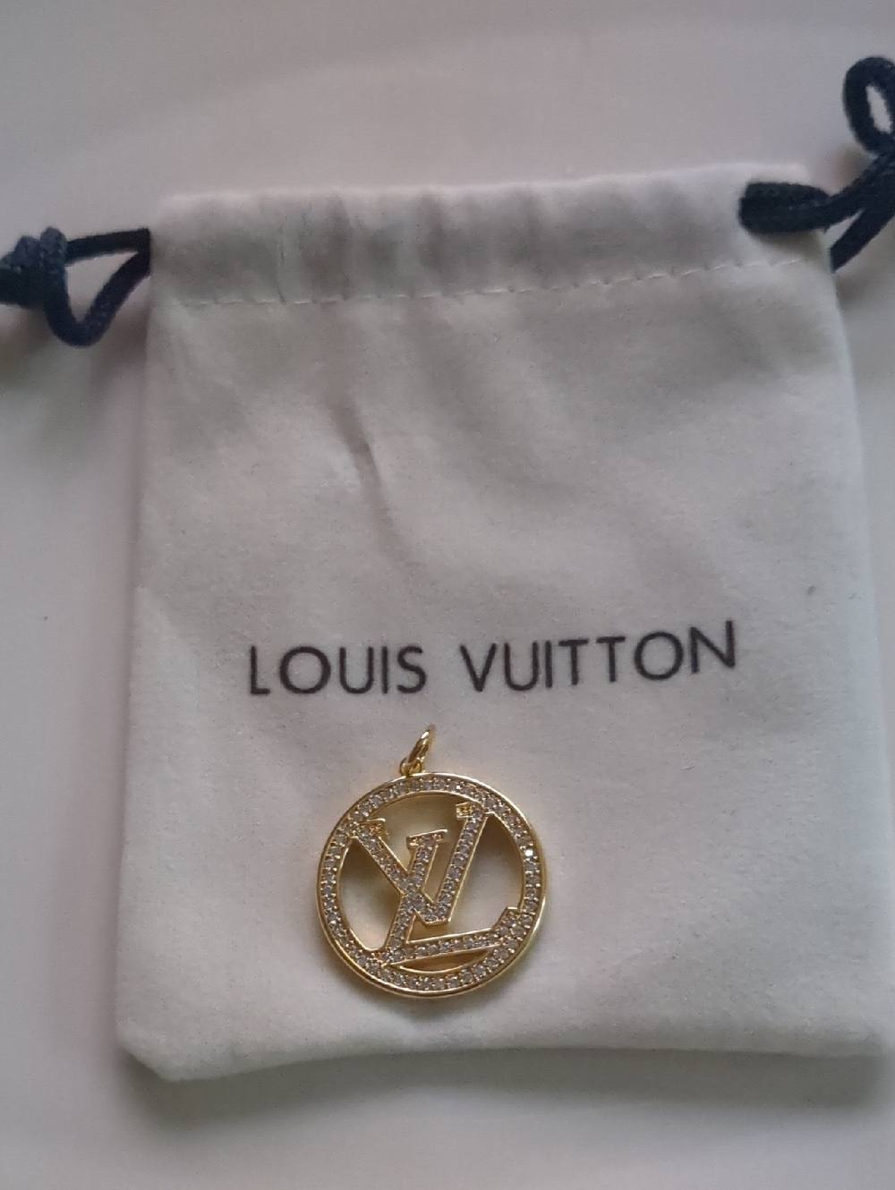Louis Vuitton Gold Pavé Crystal LV Circle Pendant - Picture 2 of 2